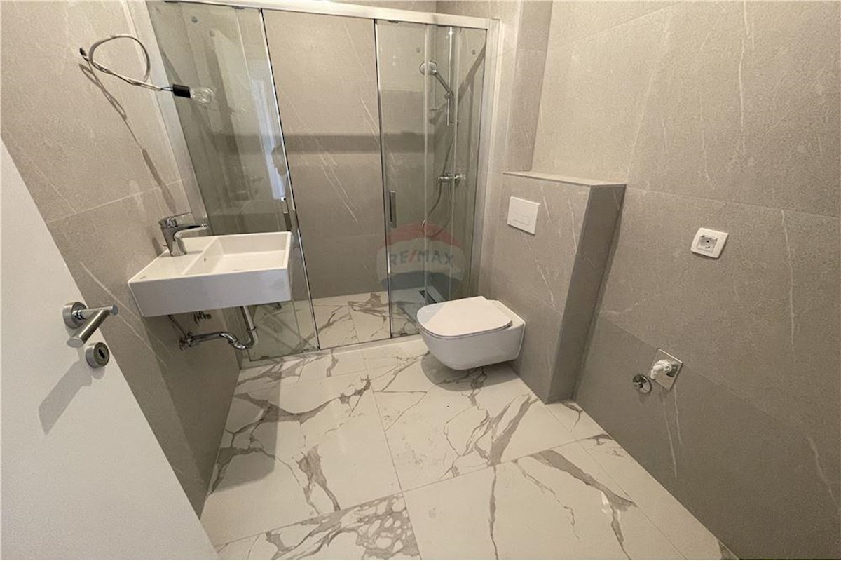 Apartma Na predaj - SPLITSKO-DALMATINSKA SEGET