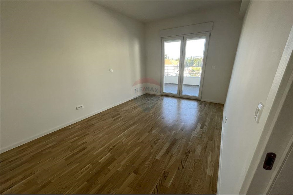 Apartma Na predaj - SPLITSKO-DALMATINSKA SEGET