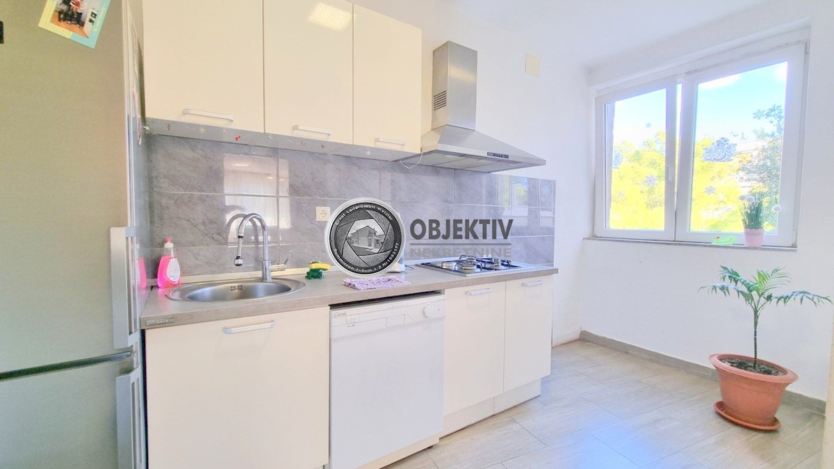 Flat For sale - SPLITSKO-DALMATINSKA SPLIT