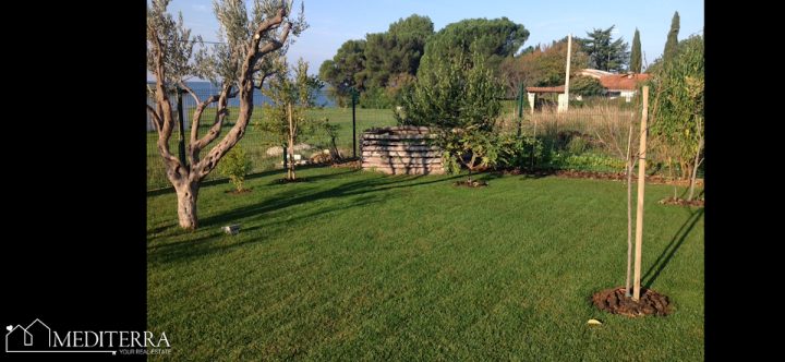 Land for sale 585 m² – Umag