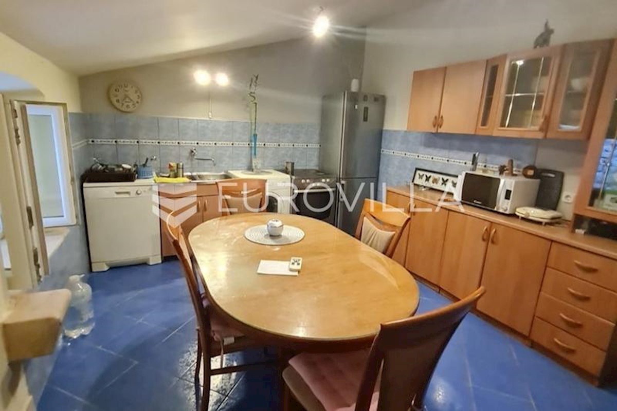 Appartement À vendre - SPLITSKO-DALMATINSKA SPLIT