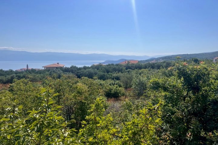 Pozemok na predaj 600 m² – Vrbnik