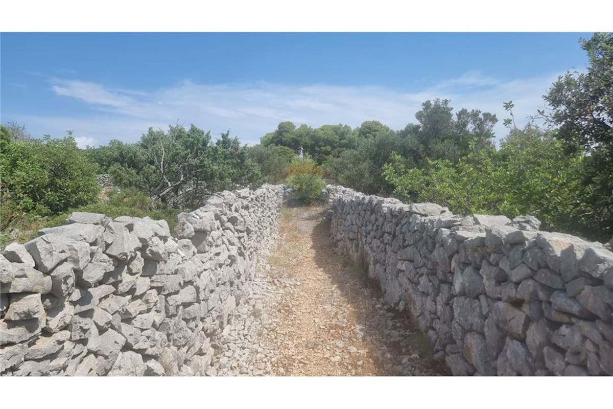 Land For sale - SPLITSKO-DALMATINSKA TROGIR