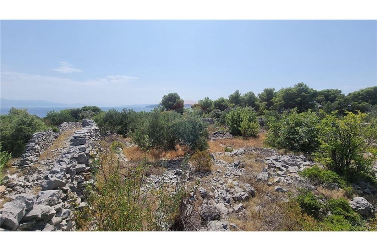 Land For sale - SPLITSKO-DALMATINSKA TROGIR