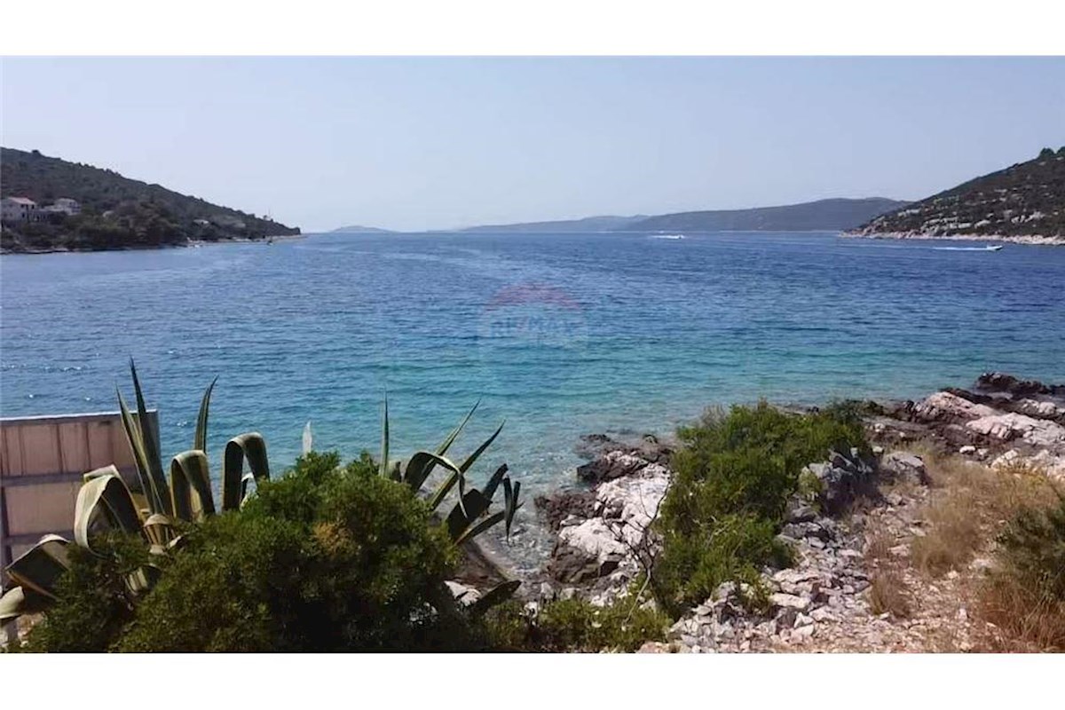 Land For sale - SPLITSKO-DALMATINSKA TROGIR