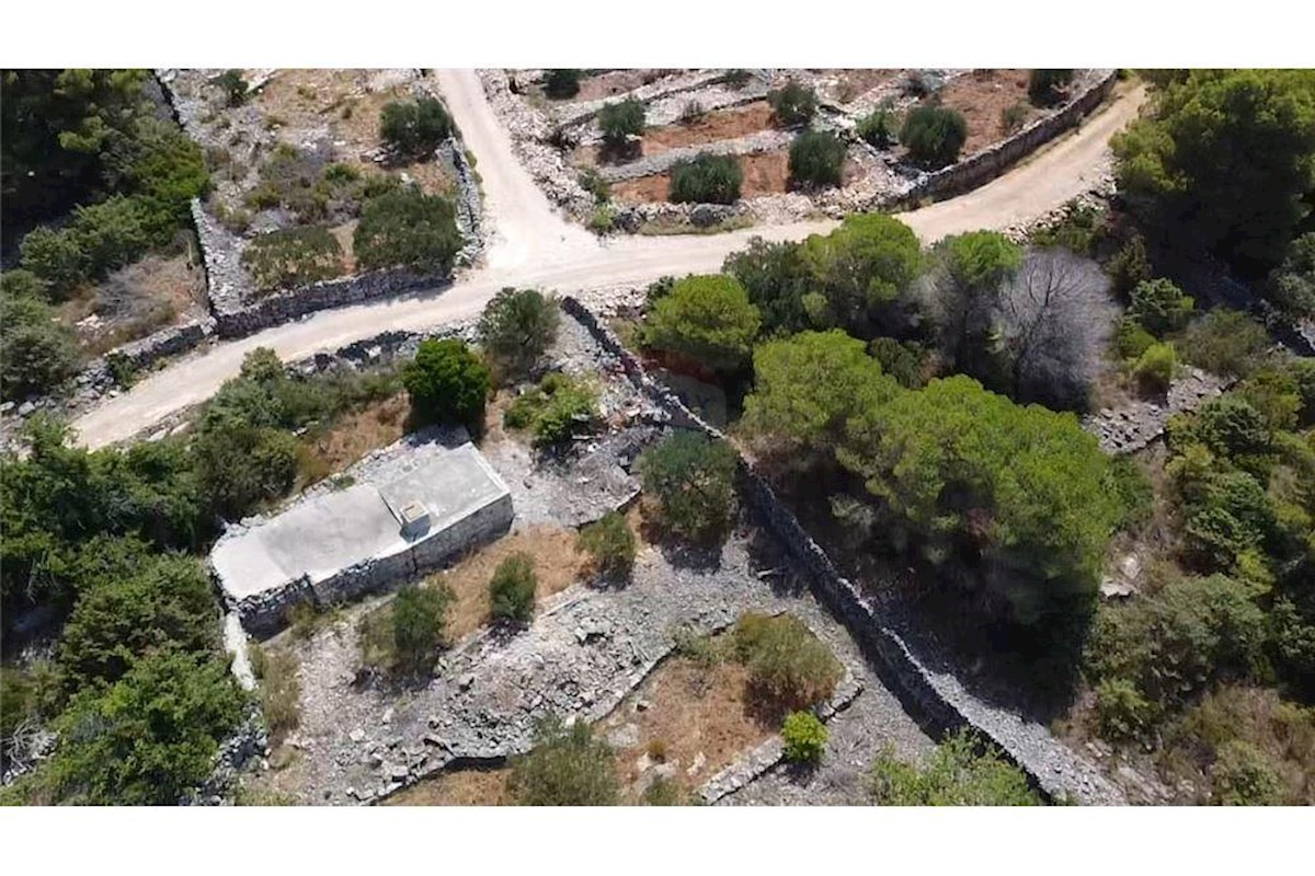 Land For sale - SPLITSKO-DALMATINSKA TROGIR