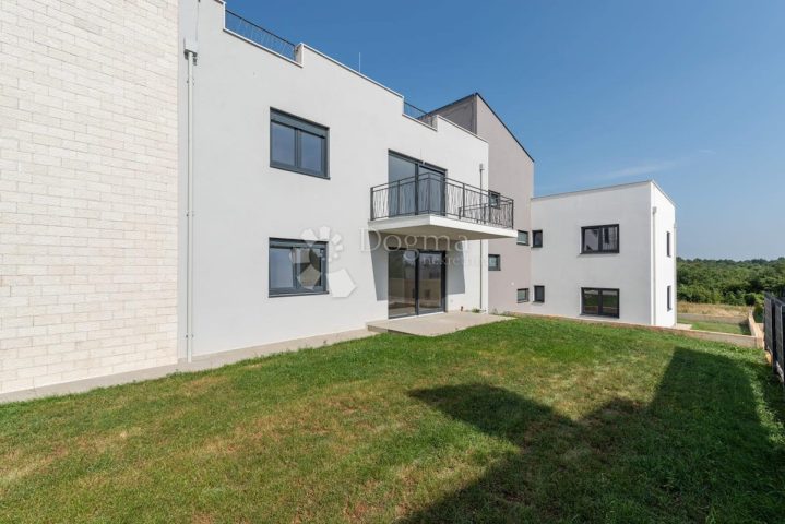 Apartmán na predaj 94 m² – Vabriga