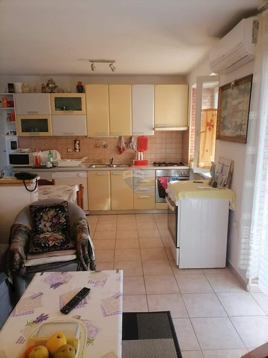 Apartma Na predaj - ISTARSKA POREČ