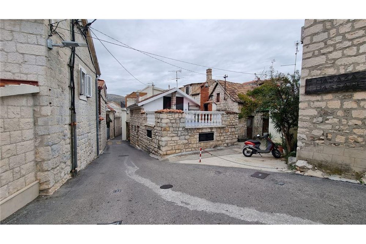 Haus Zu verkaufen - SPLITSKO-DALMATINSKA TROGIR