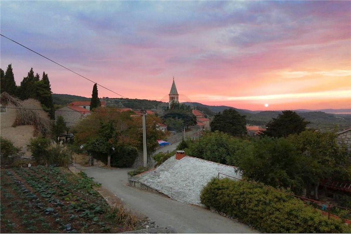 Haus Zu verkaufen - SPLITSKO-DALMATINSKA BRAČ