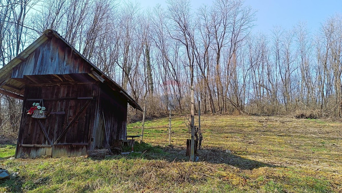 Terreno In vendita - KARLOVAČKA DUGA RESA