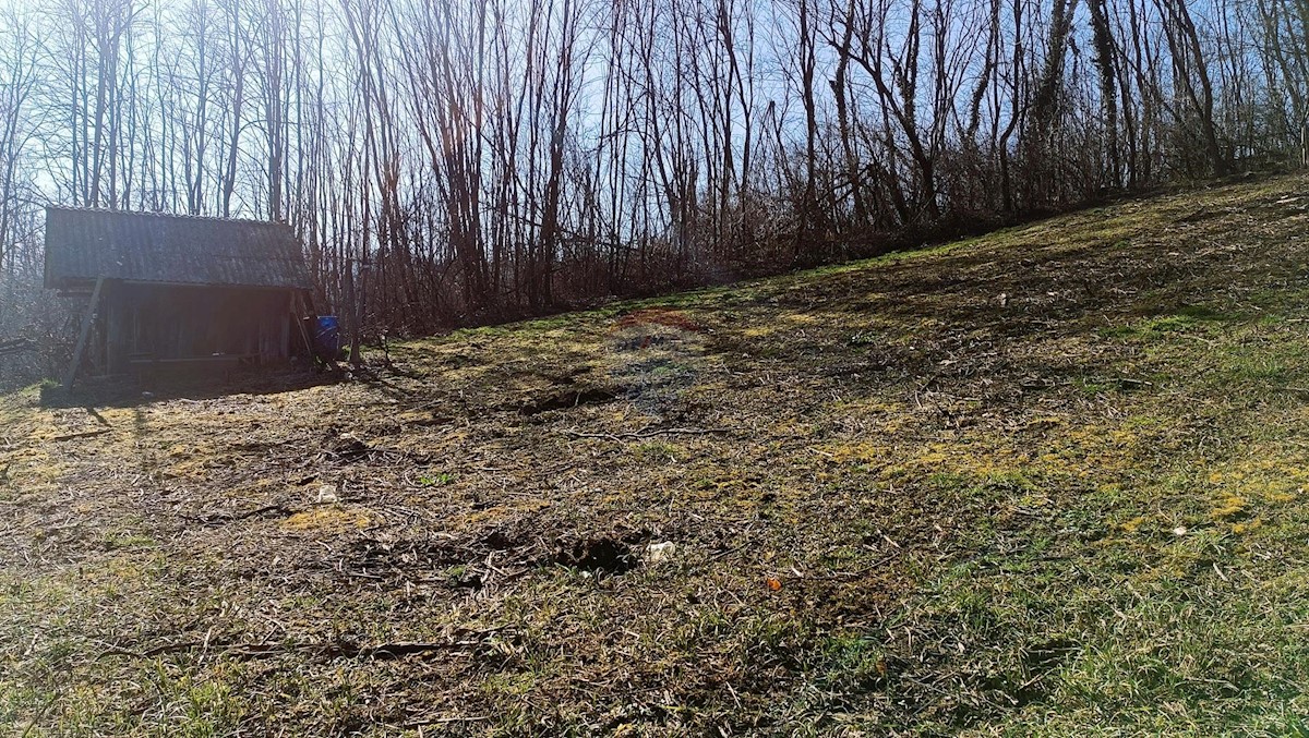 Terreno In vendita - KARLOVAČKA DUGA RESA