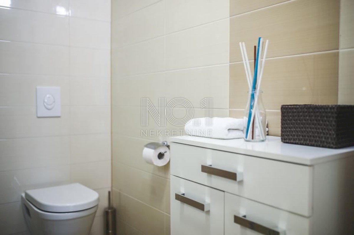 Apartmán Na predaj - PRIMORSKO-GORANSKA RAB