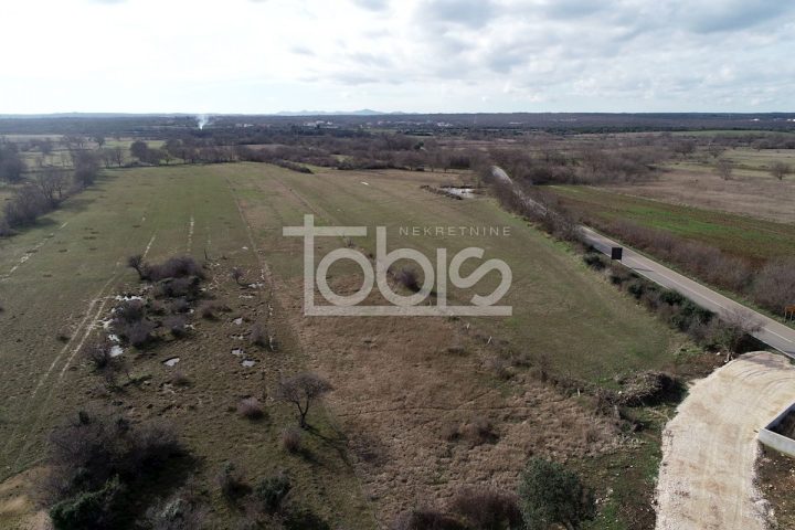 Zemljište na prodaju 1000 m² – Poljica