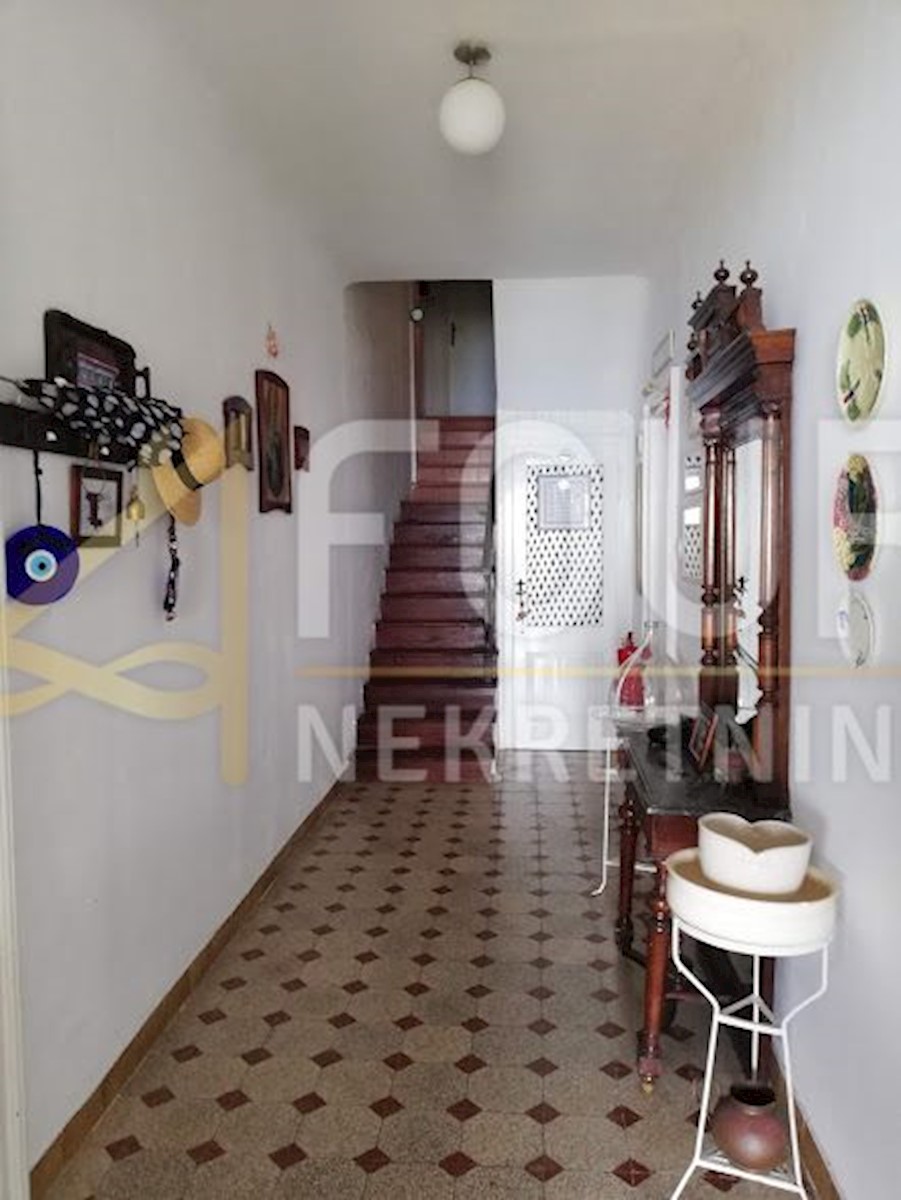 Haus Zu verkaufen - PRIMORSKO-GORANSKA MALI LOŠINJ