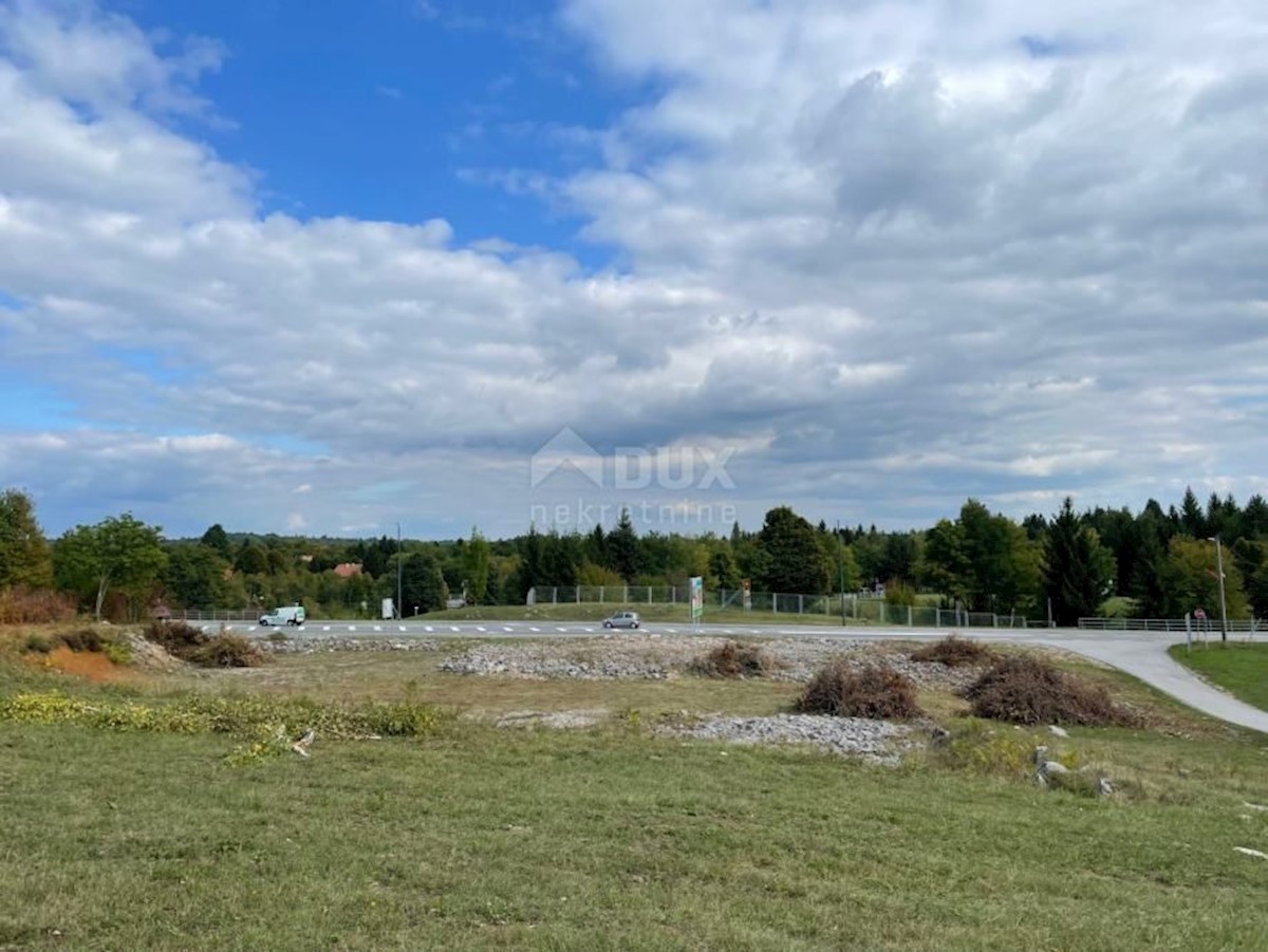 Terreno In vendita DREŽNIK GRAD