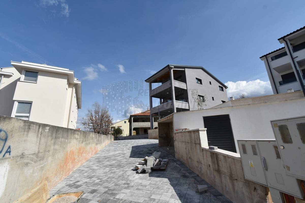 Apartmán Na predaj - PRIMORSKO-GORANSKA KRK