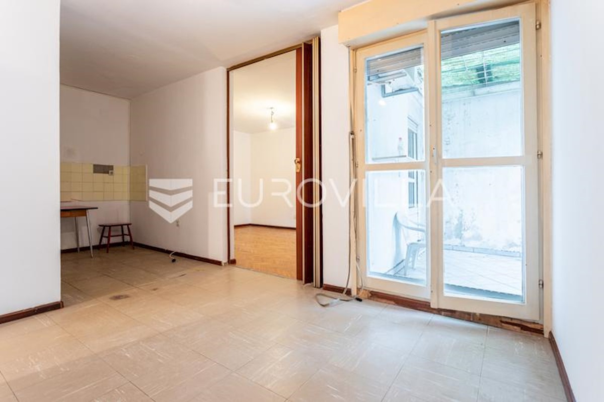 Apartment Zu verkaufen - SPLITSKO-DALMATINSKA SPLIT