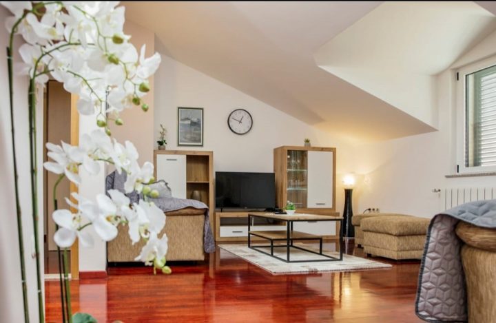 Casa in vendita 840 m² – Cista Provo