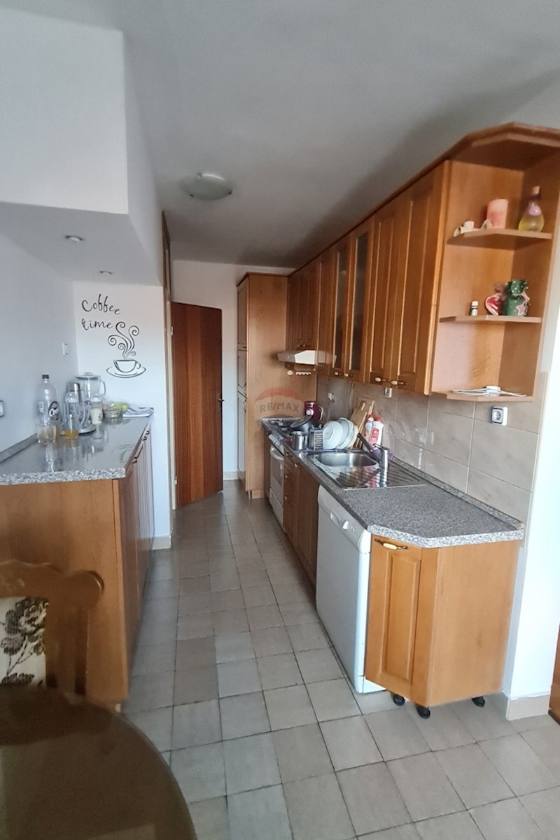 Apartmán Na prodej - ŠIBENSKO-KNINSKA KNIN