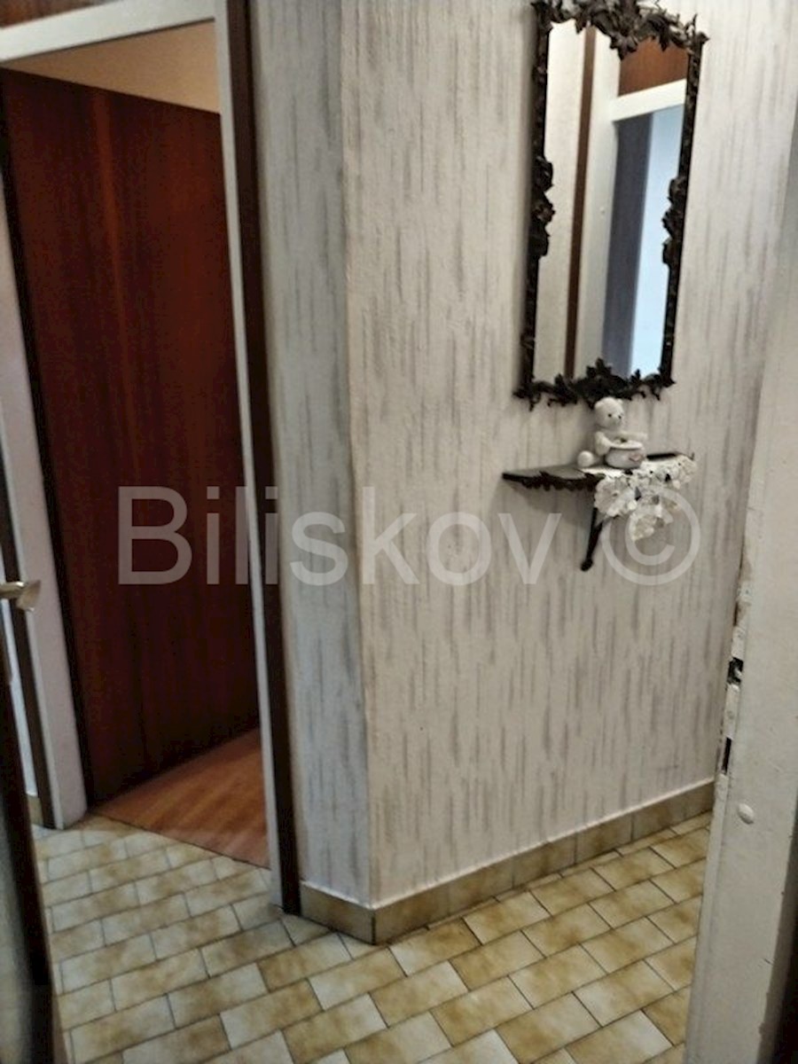 Apartment Zu verkaufen - SPLITSKO-DALMATINSKA SPLIT