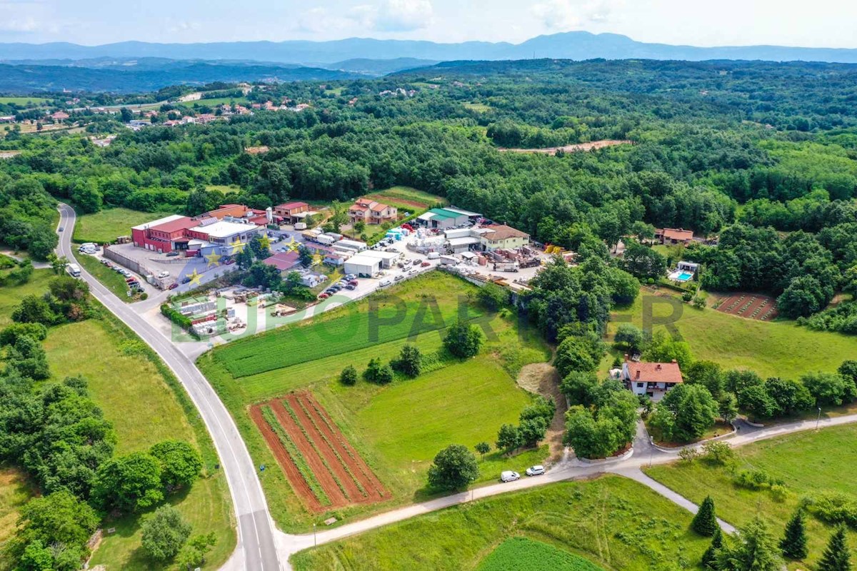 Działka Na sprzedaż - ISTARSKA PAZIN