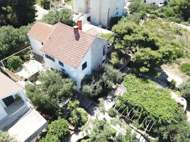 Casa in vendita 272 m² – Maslinica