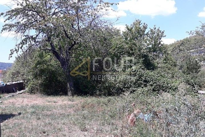 Pozemok na predaj 1643 m² – Viškovo