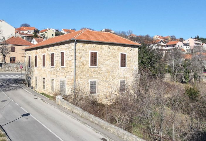 Hiša Na predaj - šibensko-kninska Drniš - foto 2/21