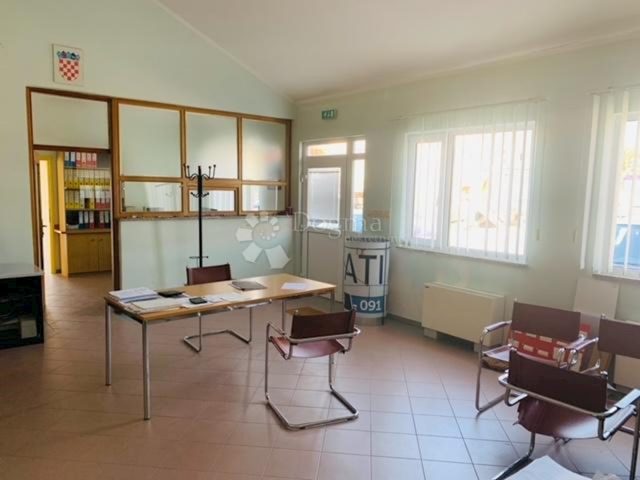 Business premises for sale 357 m² – Kastav