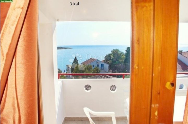 Casa in vendita 694 m² – Novalja