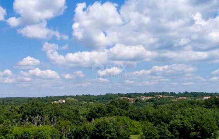 Terreno in vendita 1758 m² – Tinjan