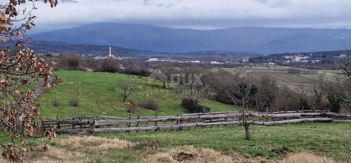 Pozemok Na predaj - ISTARSKA PIĆAN