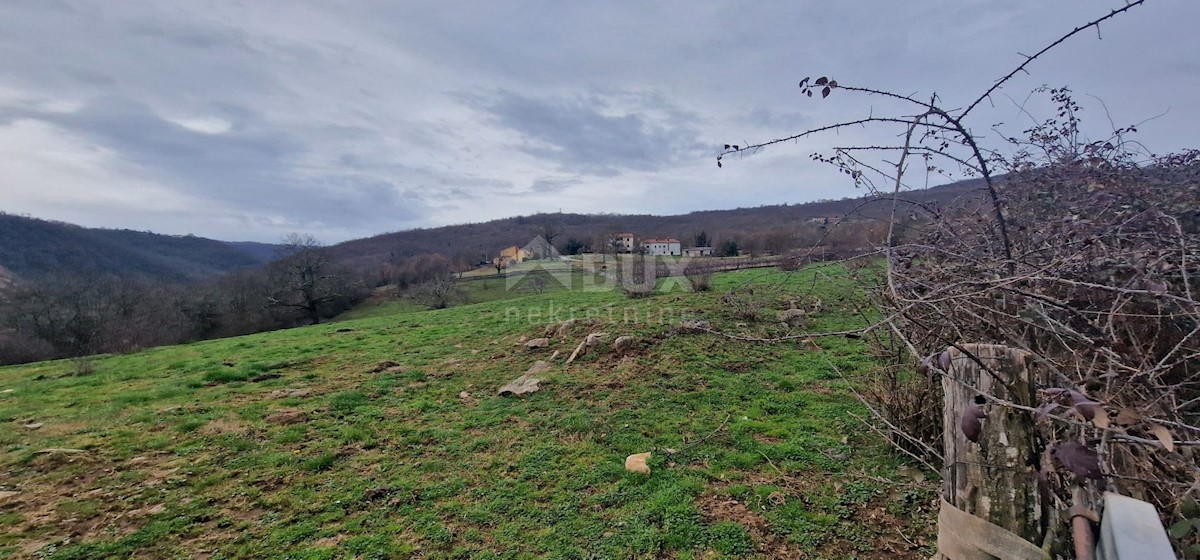 Pozemok Na predaj - ISTARSKA PIĆAN