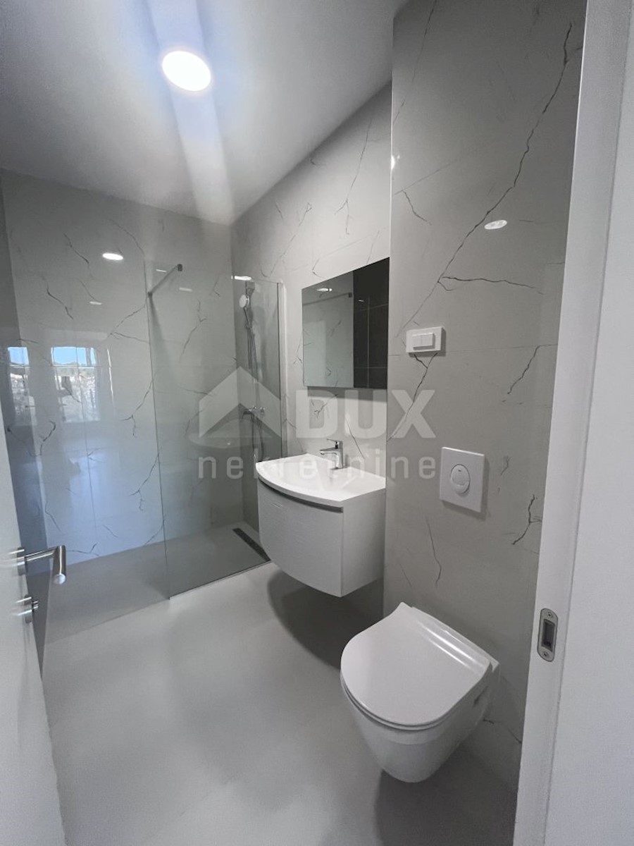 Appartement À vendre - ŠIBENSKO-KNINSKA VODICE