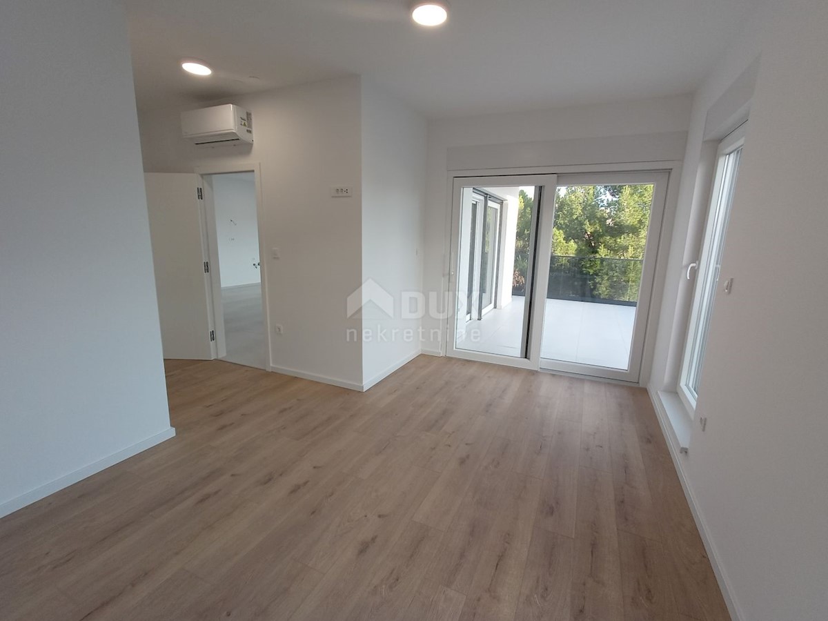 Appartement À vendre - ŠIBENSKO-KNINSKA VODICE