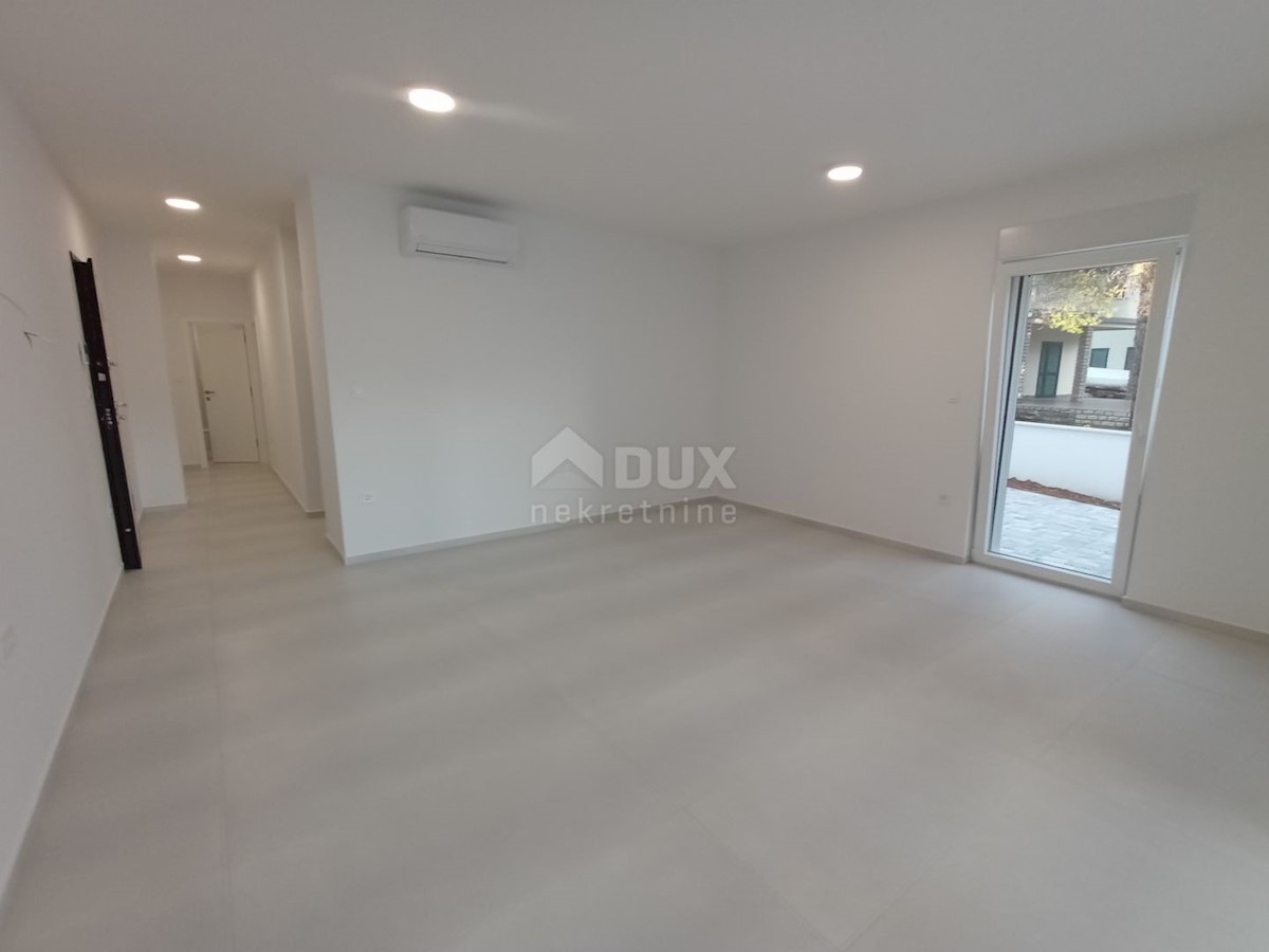 Apartma Na predaj - ŠIBENSKO-KNINSKA VODICE