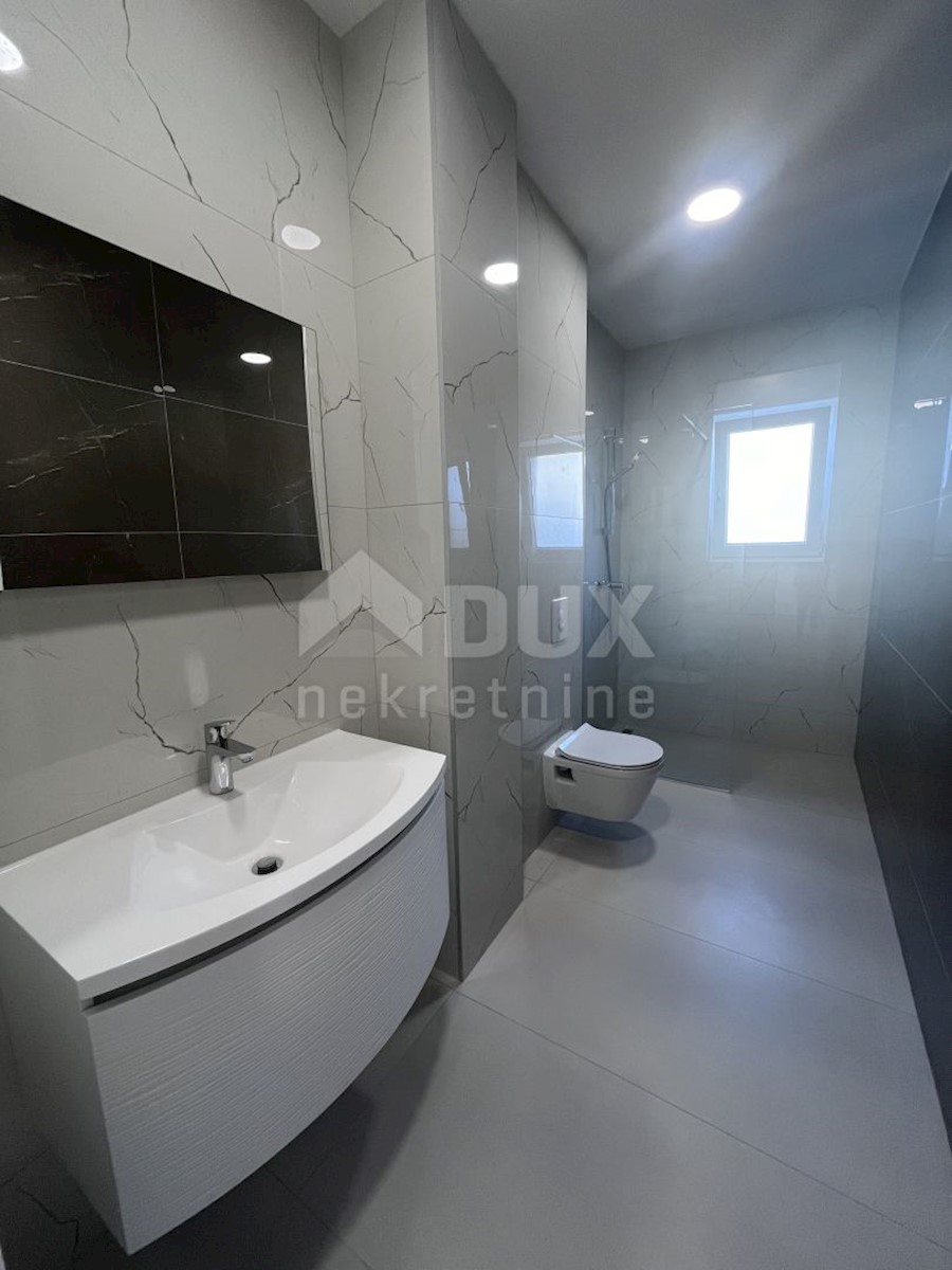 Appartement À vendre - ŠIBENSKO-KNINSKA VODICE