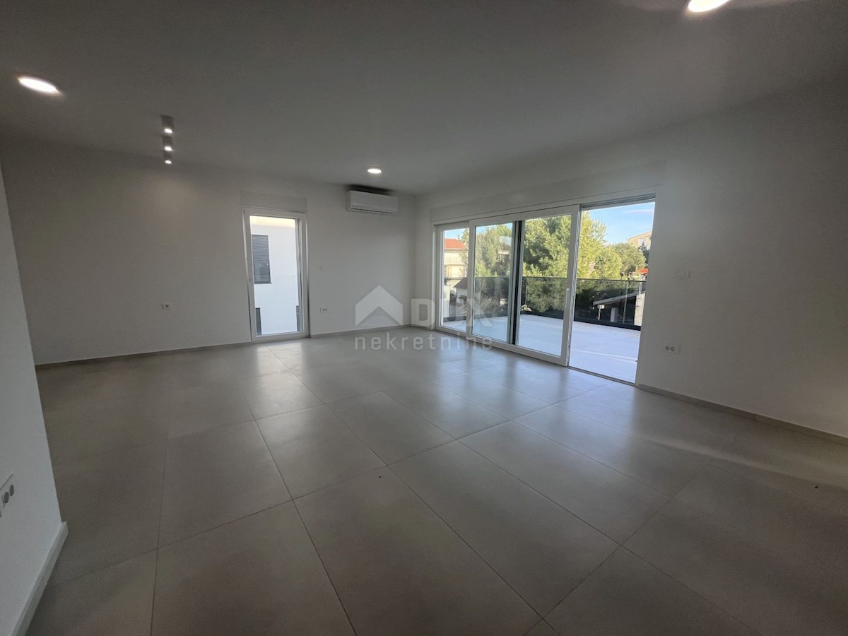 Appartement À vendre - šibensko-kninska Vodice - foto 4/19