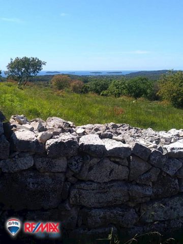 Terrain à vendre 640 m² – Labin