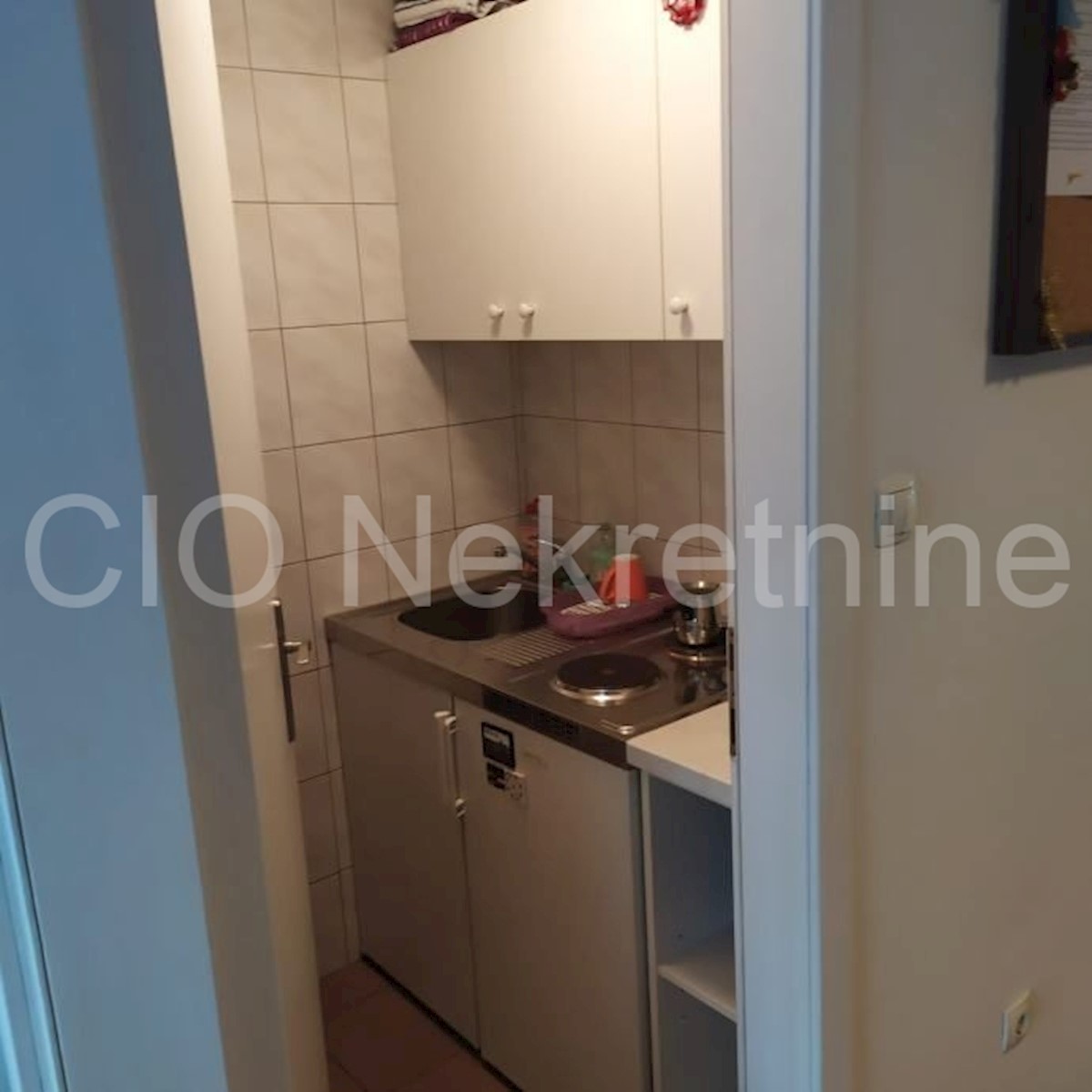 Poslovni prostor Za najam - SPLITSKO-DALMATINSKA SPLIT
