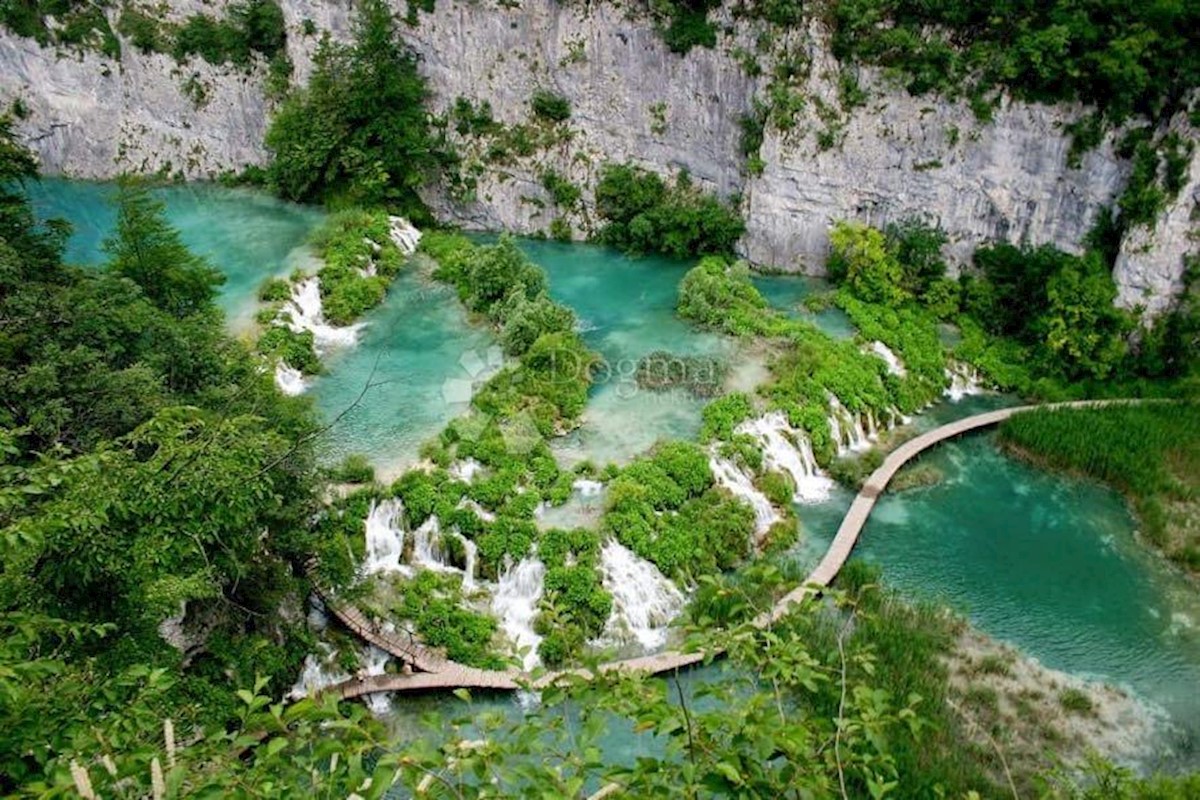 Grundstück Zu verkaufen - LIČKO-SENJSKA PLITVIČKA JEZERA