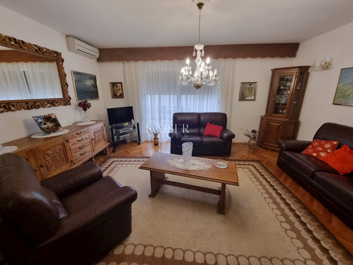 House For sale - PRIMORSKO-GORANSKA NOVI VINODOLSKI