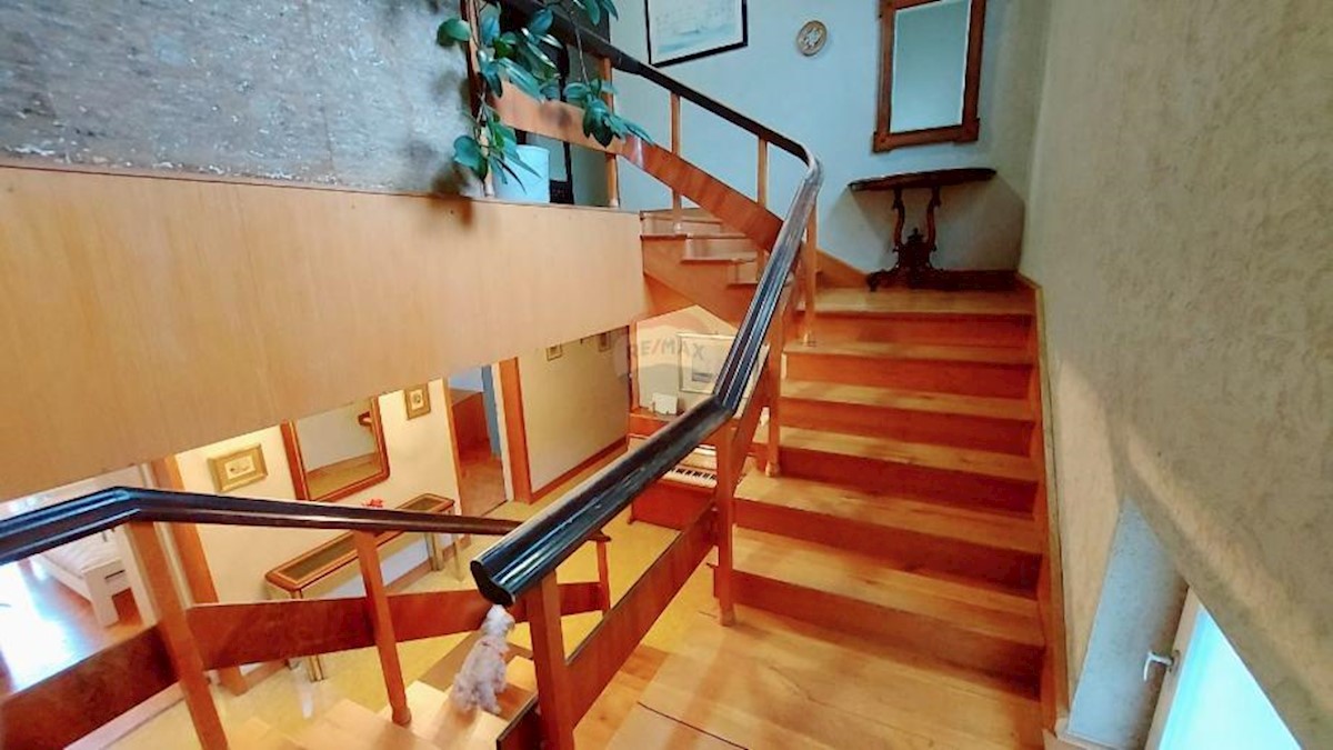 Dom Na sprzedaż - PRIMORSKO-GORANSKA CRIKVENICA