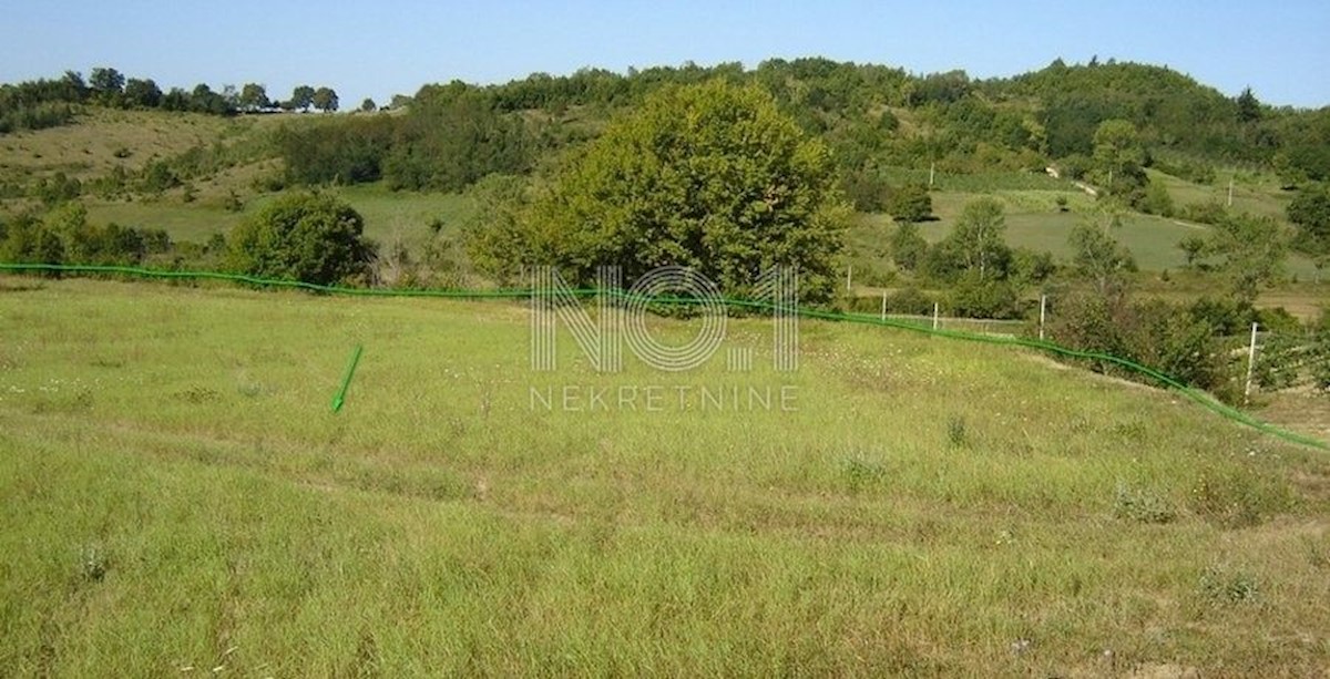 Land For sale - ISTARSKA KAROJBA