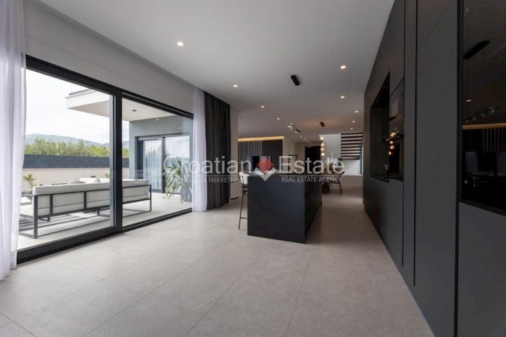 Maison À vendre - Splitsko-dalmatinska Split - foto 3/17