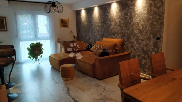 Appartement à vendre 66 m² – Pula
