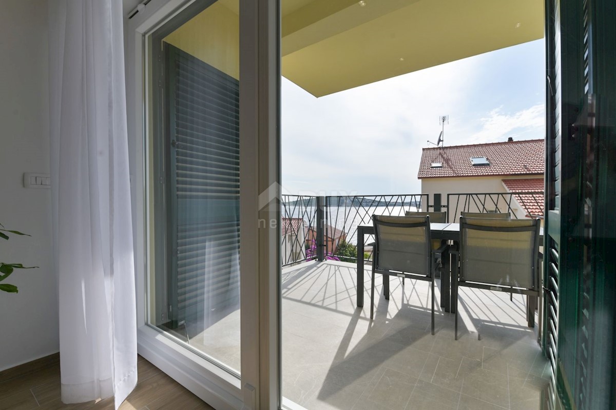 Apartment Zu verkaufen - SPLITSKO-DALMATINSKA MARINA