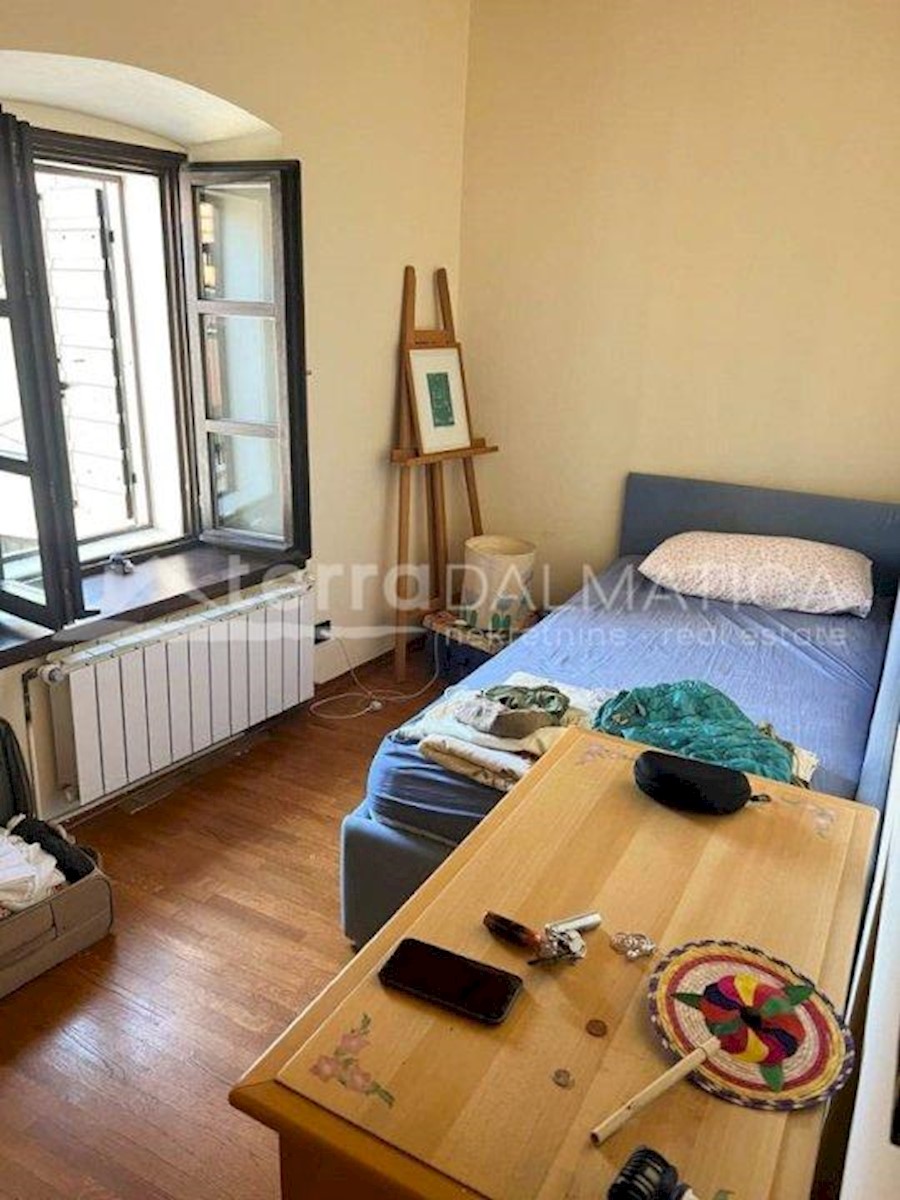 Apartment Zu verkaufen - SPLITSKO-DALMATINSKA HVAR