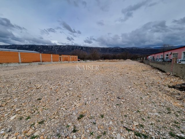 Land for sale 2106 m² – Novi Vinodolski